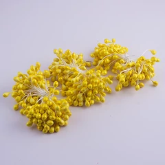 Sárga színű bibe 4 mm, 240 db.