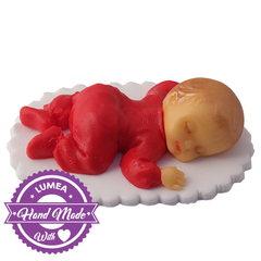 Piros alvó kisbaba cukormasszából - Lumea