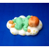Zöld, felhőn alvó kisbaba cukormasszából - Lumea